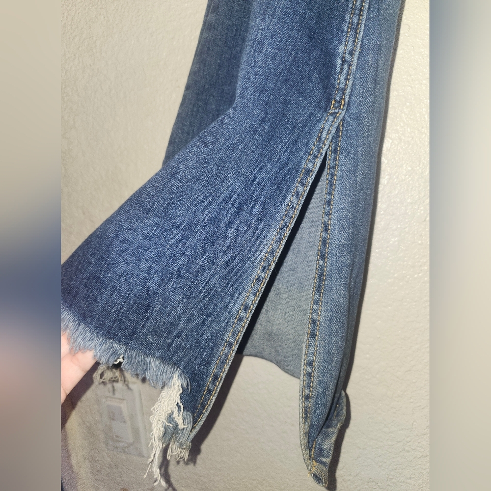 👖NWOT Risen "Vent High Rise Split Flare Jeans w/Distressing" Dark Denim Sz 3/26 - Picture 10 of 14